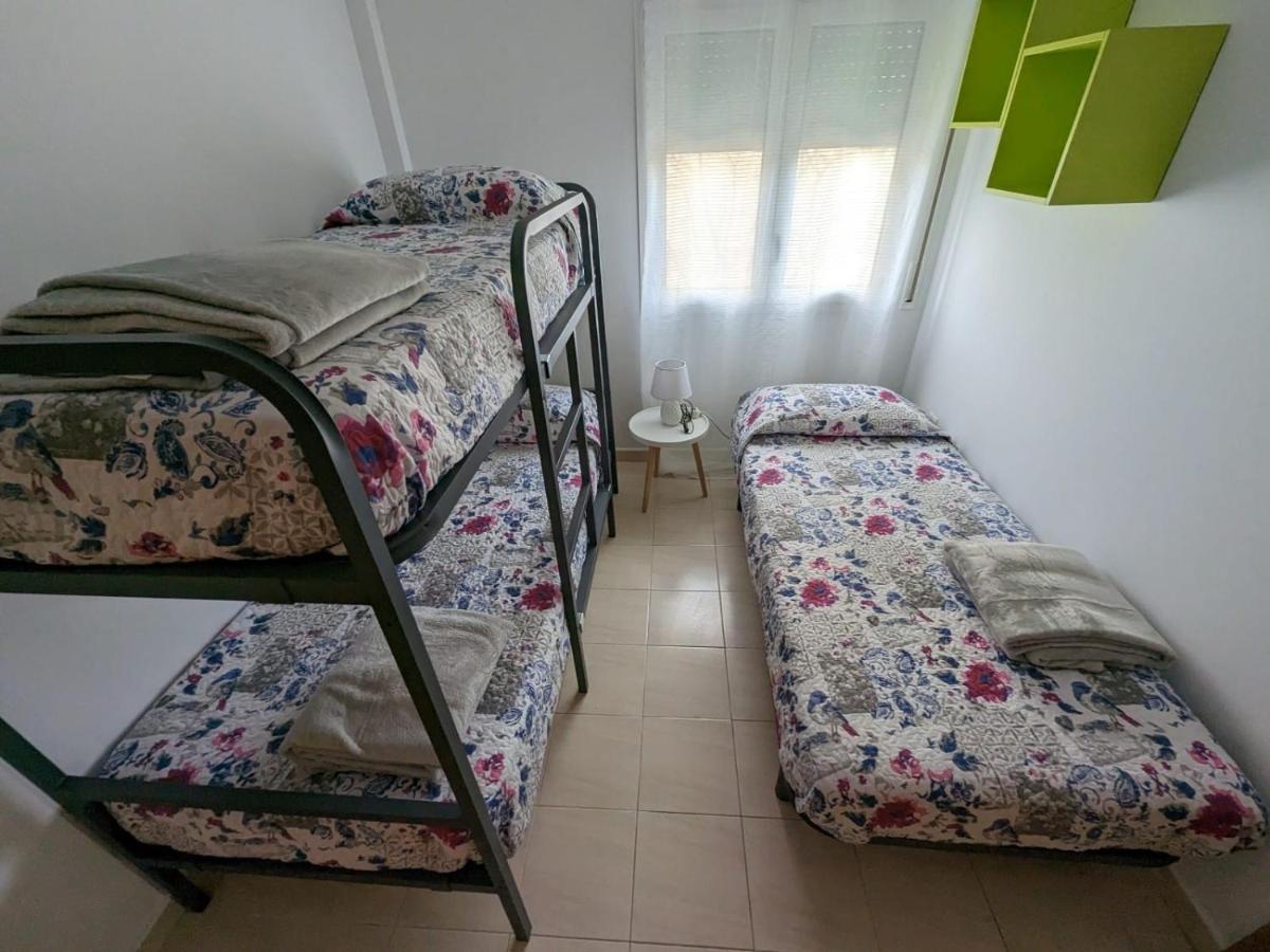 Apartamento En Roses, A 2 Minutos A Pie De Playa Exterior photo